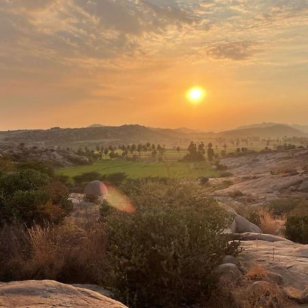 Thilak Home Stay Hampi Exterior foto